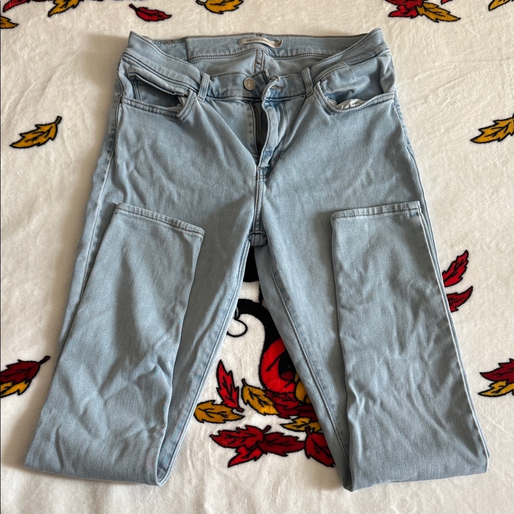Levi's Women's Sky Blue Skinny Jeans